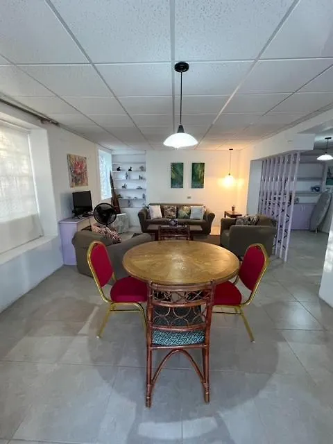 York House Apartamento Bridgetown